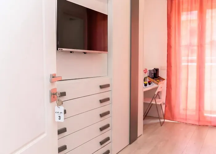 Emm Maison - Basilica Di San Paolo - Ospedale Bambin Gesu Oda ve Kahvaltı 4*
